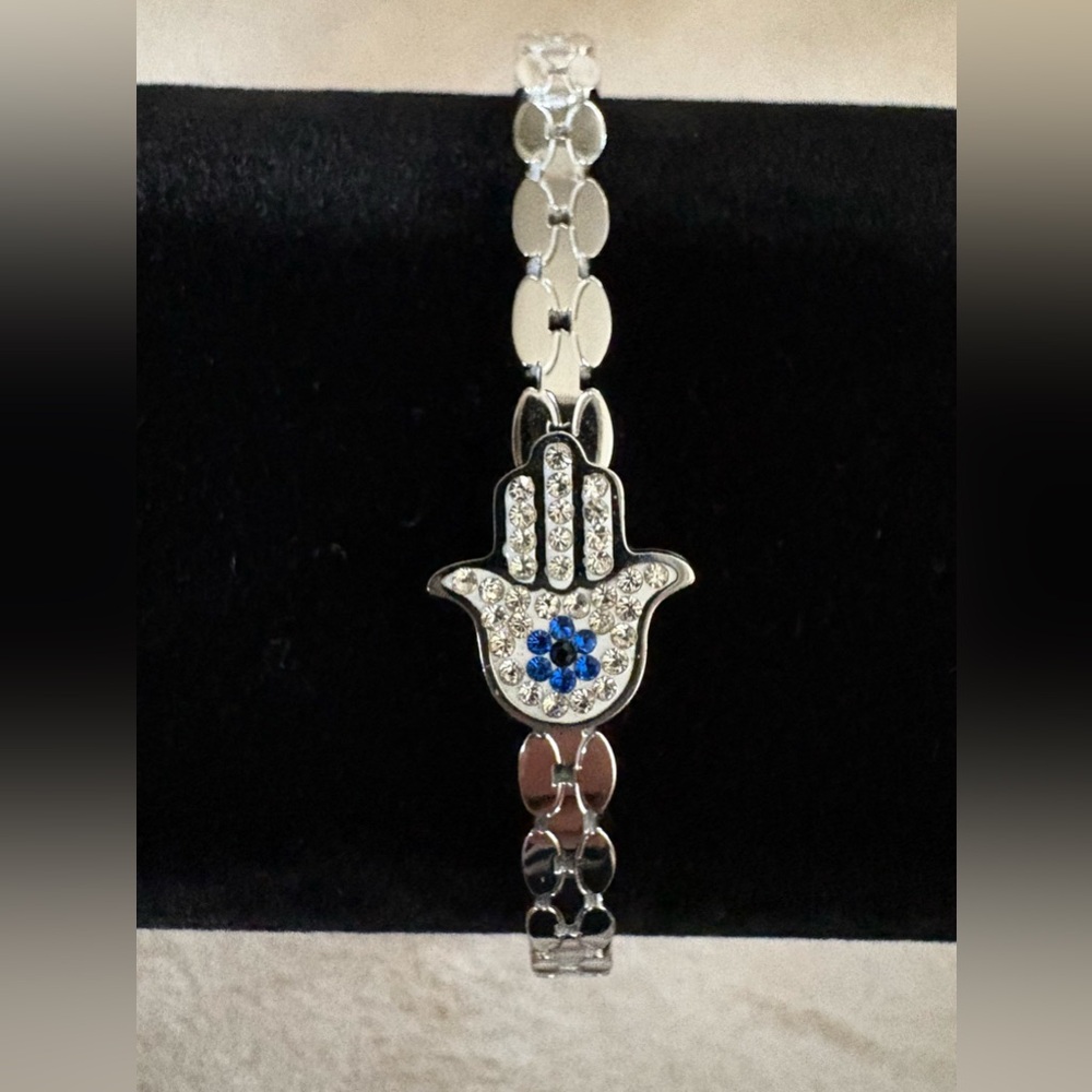 Beautiful Silver Tone Bangle with Blue Accents, NWOT!